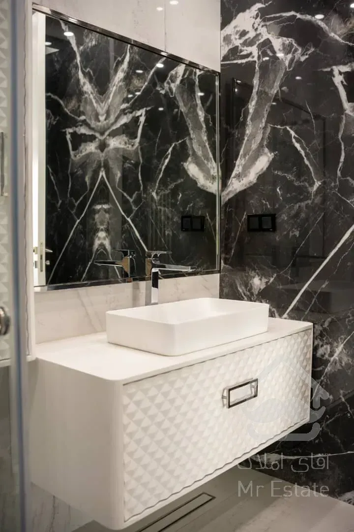 خرید آپارتمان ۲۰۰ متری مدرن در نیاوران