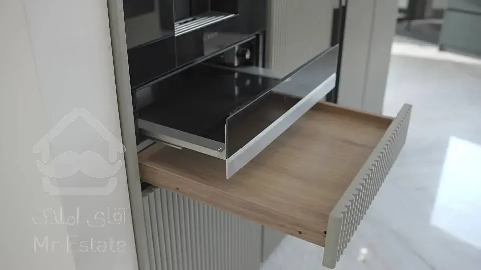 خرید آپارتمان ۲۹۰ متری مدرن در بهترین لوکیشن نیاوران