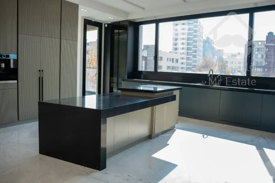 خرید آپارتمان ۲۰۰ متری مدرن در نیاوران