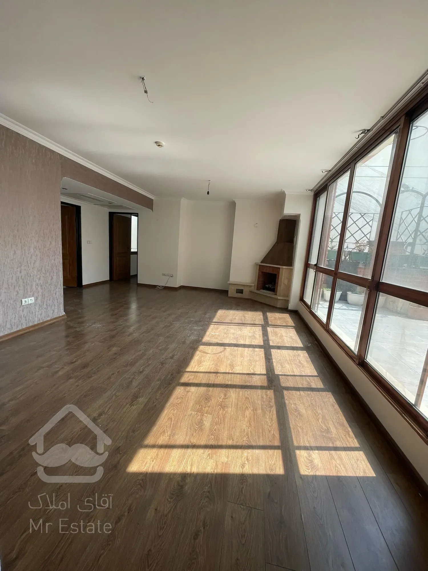 خرید آپارتمان ۱۹۰ متری در کامرانیه شمالی