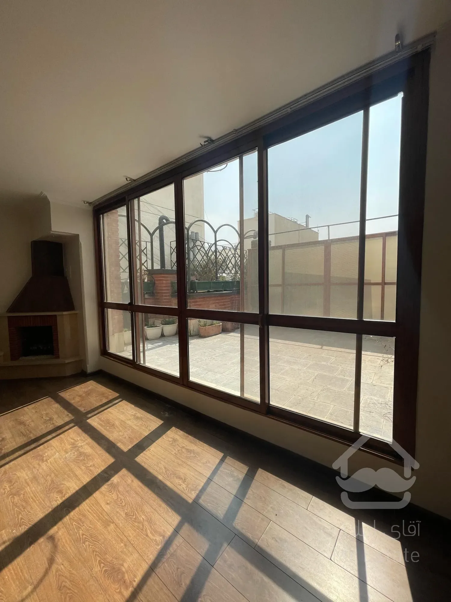 اجاره آپارتمان۲۳۰ متری در بهترین لوکیشن نیاوران