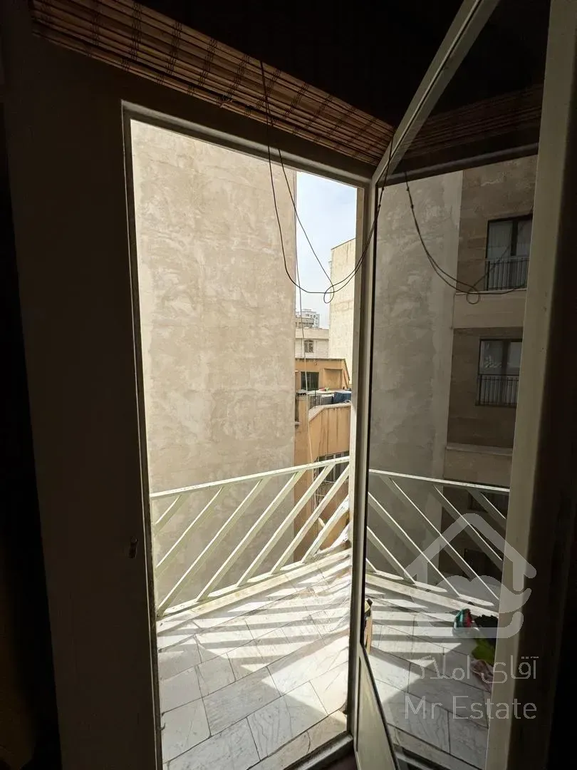 فروش 68 متر دو خواب سعادت اباد پارکینگ نور عالی