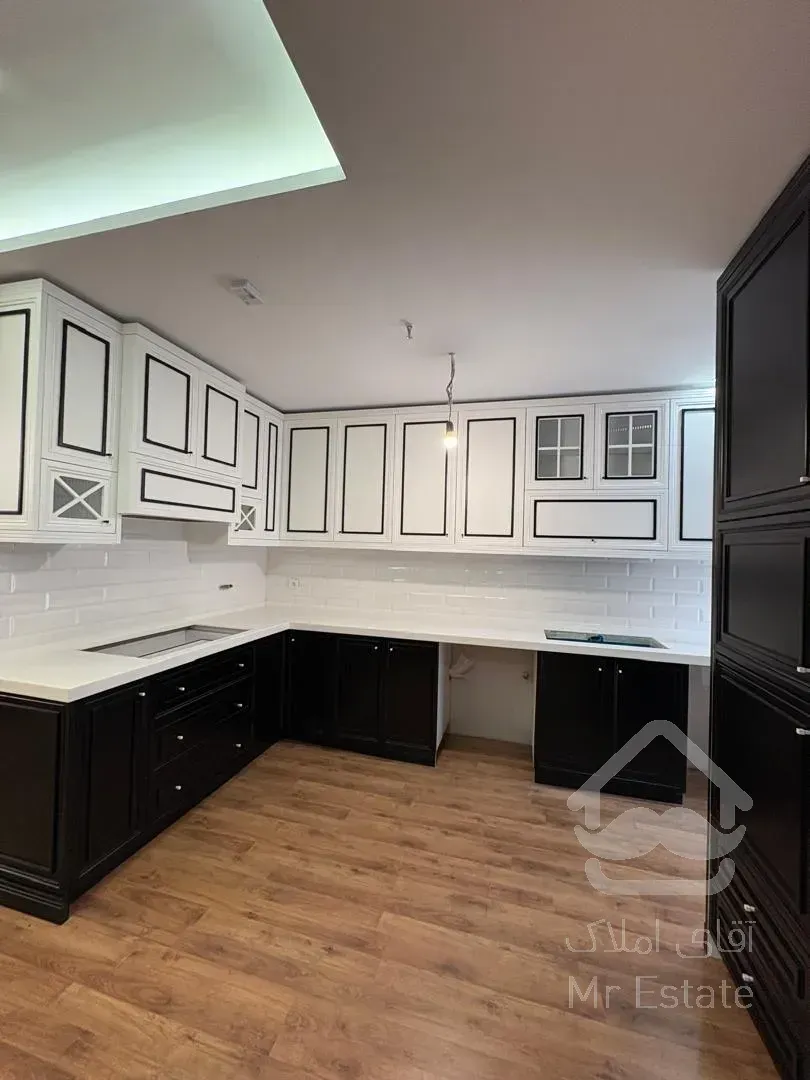 رونیکا پالاس مژده/واحد دیزاین شده/سازنده آقای قربانی