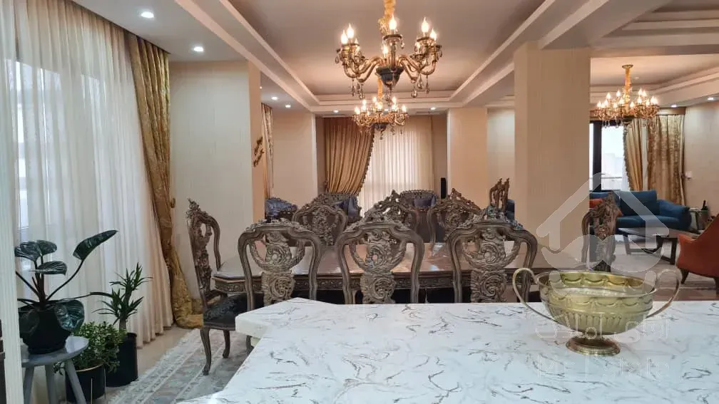 آپارتمان ۲۱۸ متری در برج باغ برند نیاوران