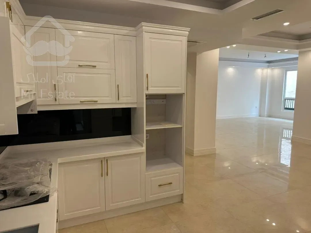 آپارتمان ۱۷۰ متری در بهترین لوکیشن گلسنگ