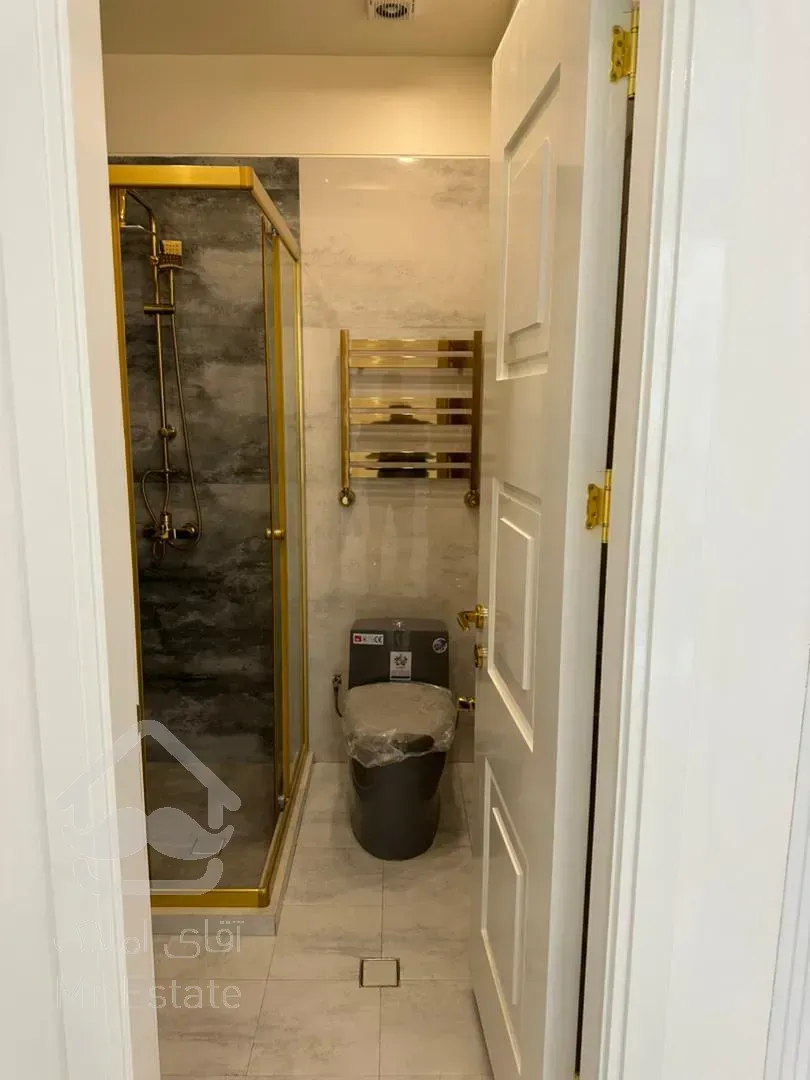 آپارتمان ۱۷۰ متری در بهترین لوکیشن گلسنگ