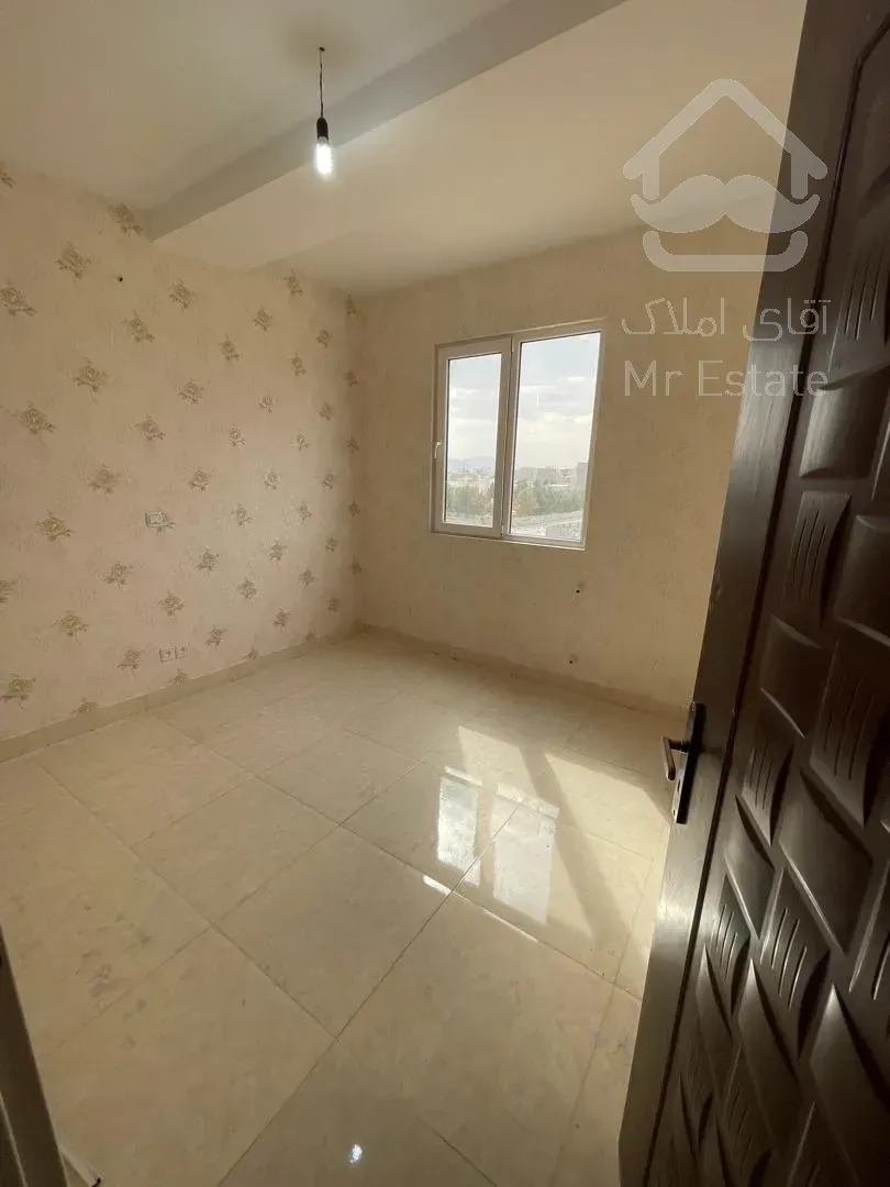 خرید واحد سندار/زیر قیمت /در قلب شهر