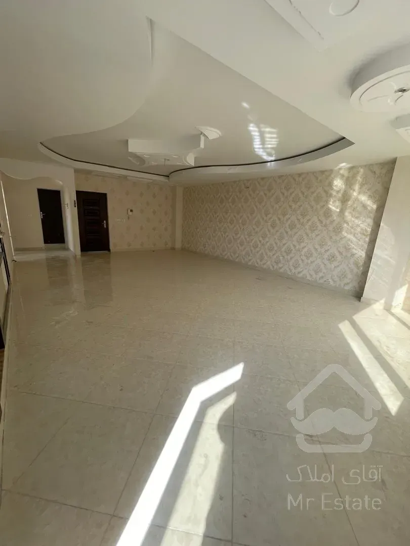 خرید واحد سندار/زیر قیمت /در قلب شهر