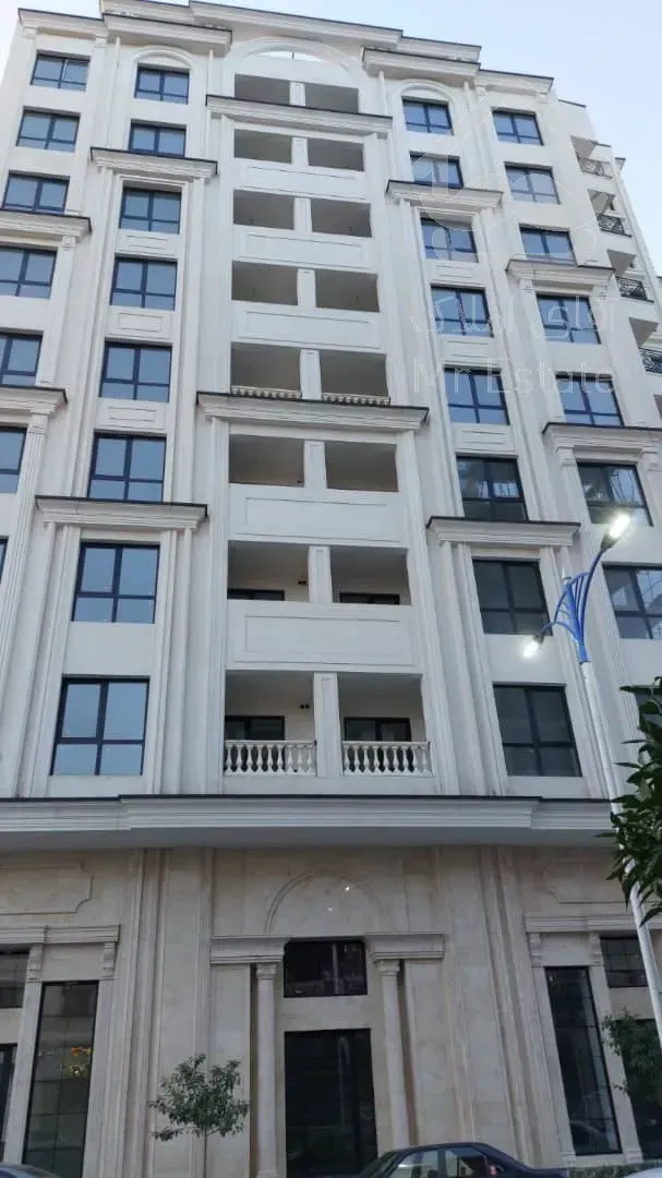 فروش واحد ۱۹۰ متری بسیار ژیبا در لوکیشنی عالی .