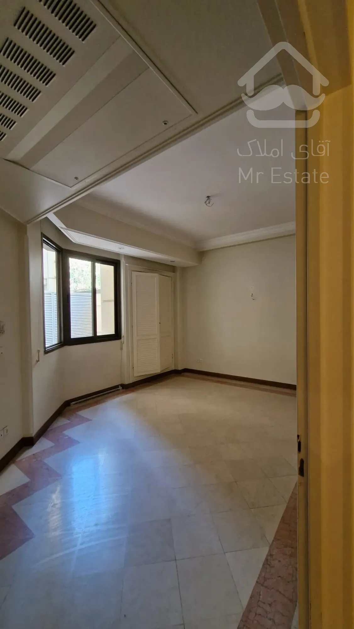 اجاره آپارتمان ۲۲۰ متری در کامرانیه