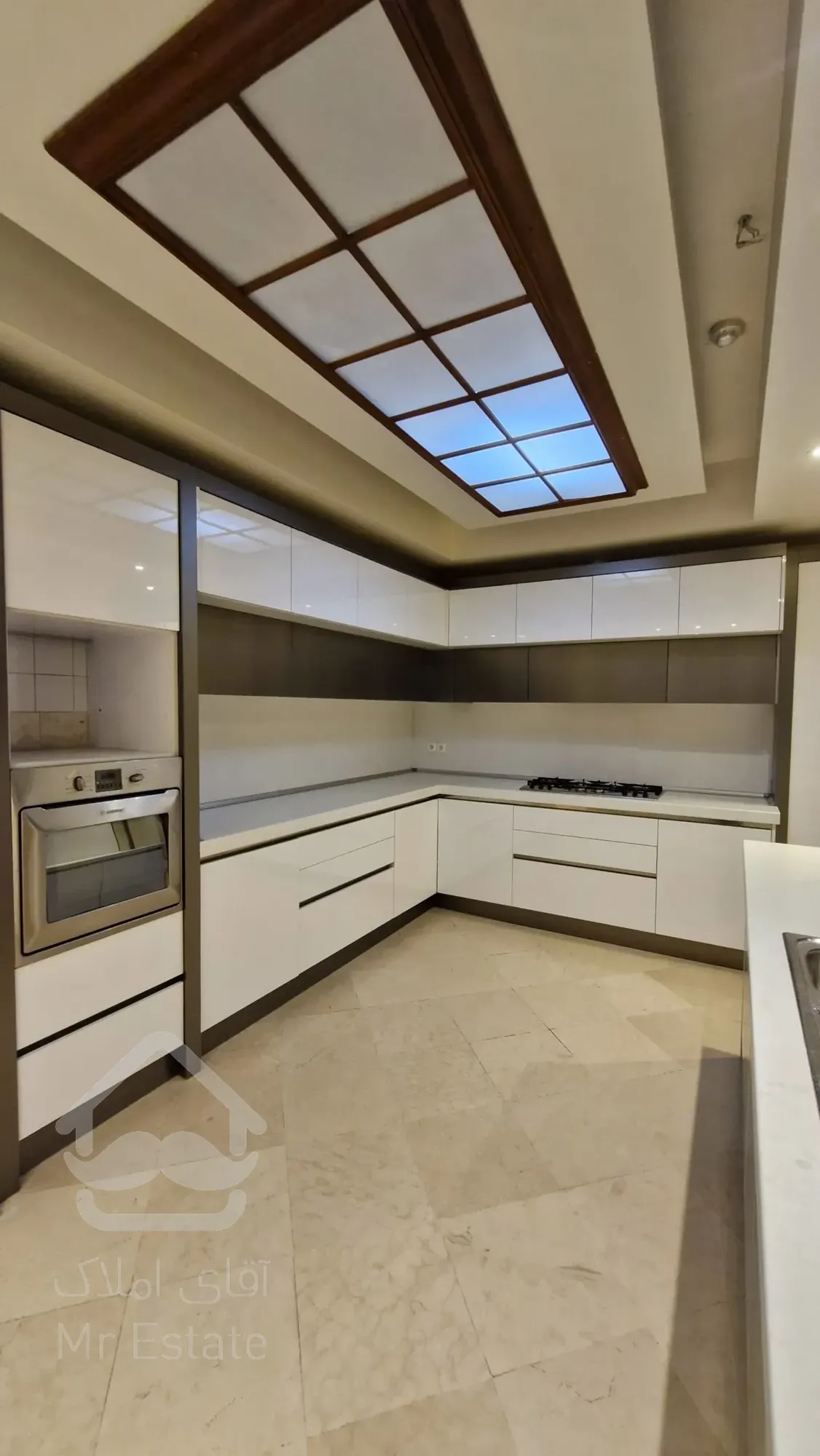 اجاره آپارتمان فول مشاعات در کامرانیه