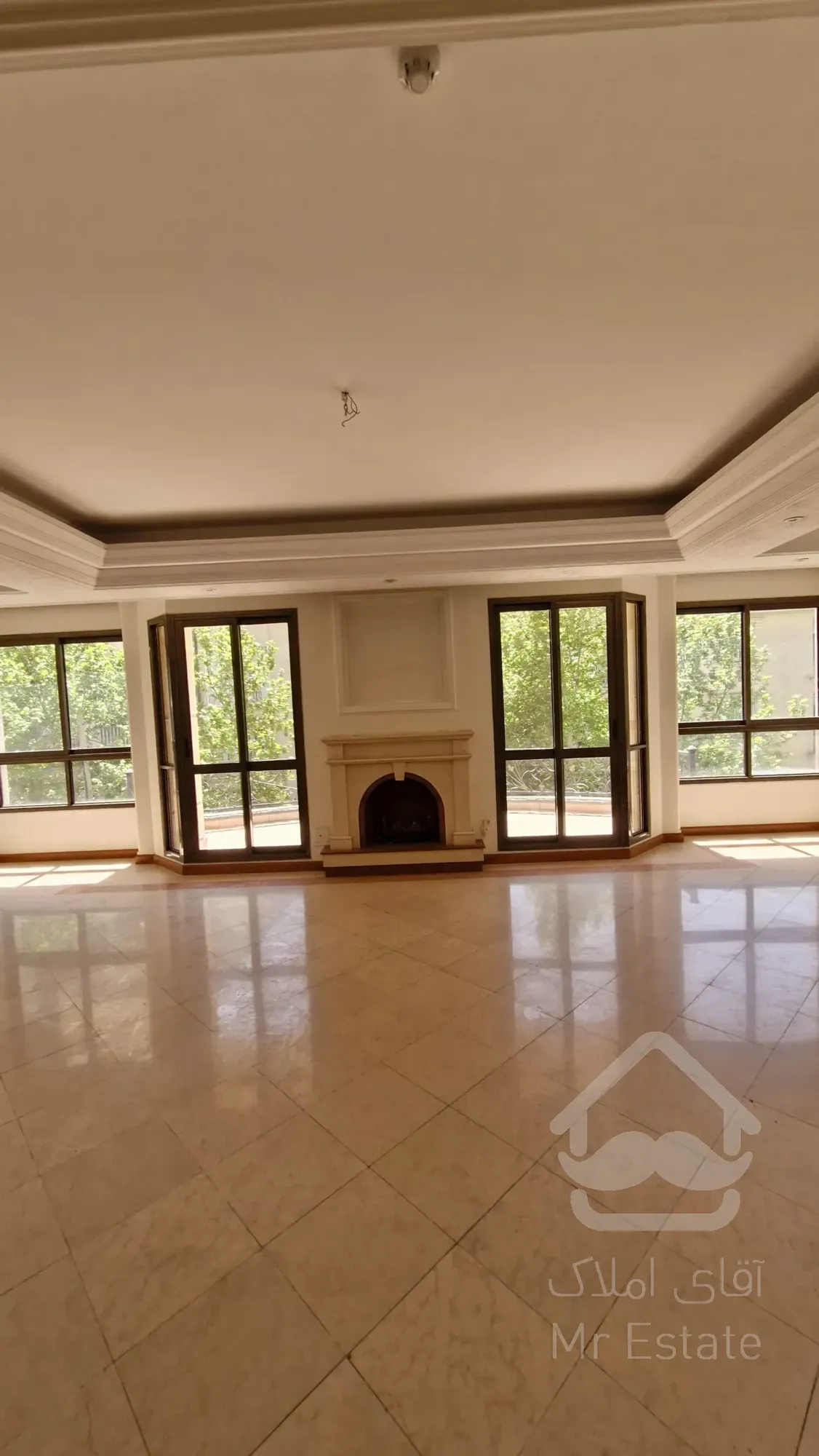 اجاره آپارتمان ۲۰۰ متری در بهترین لوکیشن کامرانیه