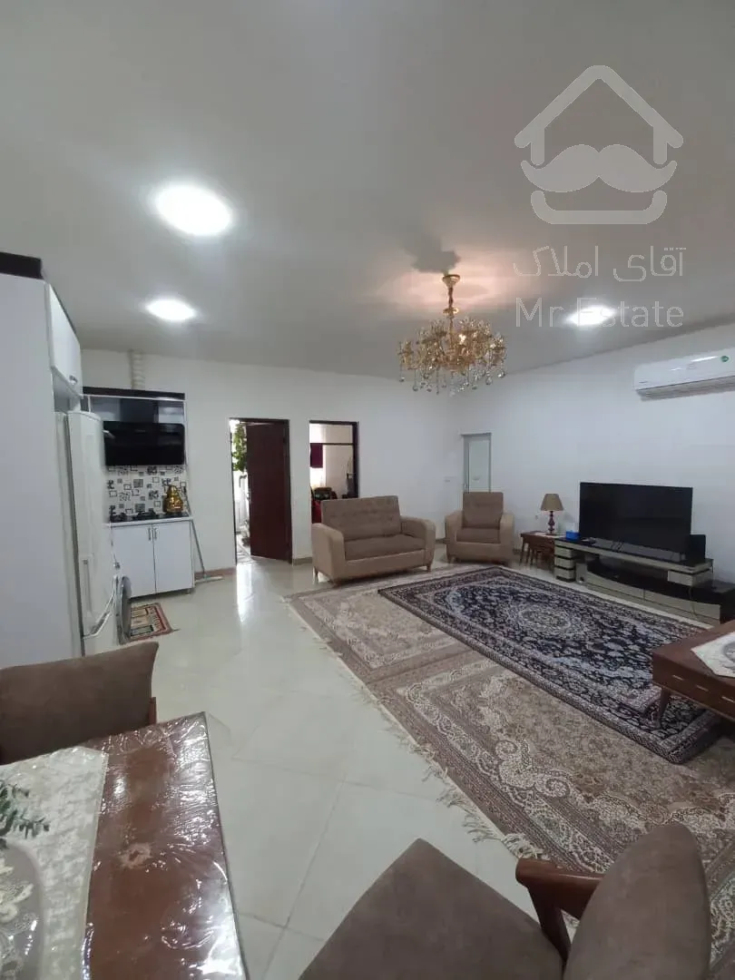 خانه ویلایی ۴ سال ساخت فاصله تا خیابان اصلی ۳۰۰ متر