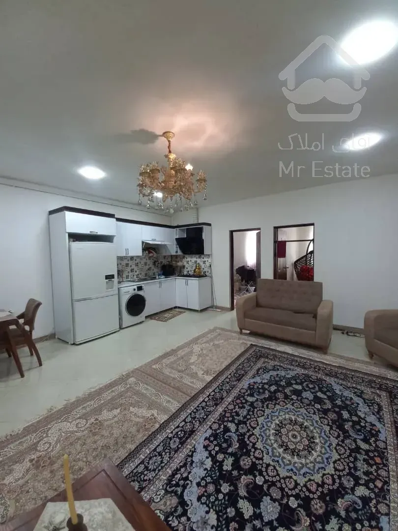 خانه ویلایی ۴ سال ساخت فاصله تا خیابان اصلی ۳۰۰ متر