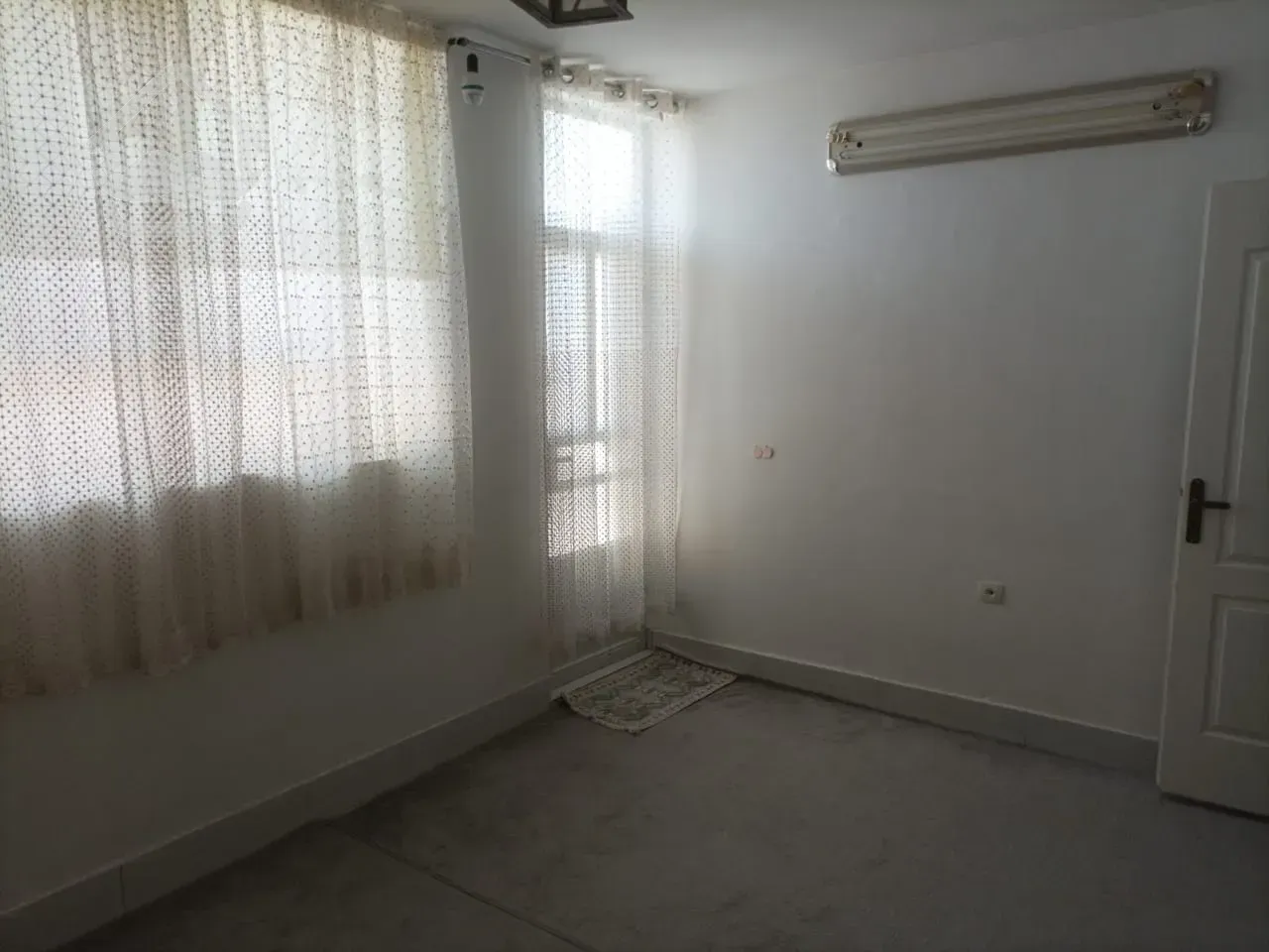 آپارتمان باغ لطفی