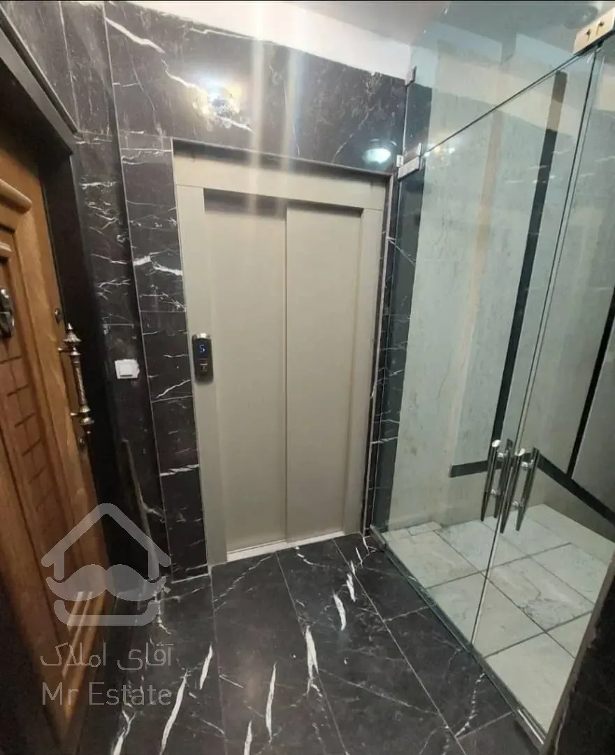 واحد۱۶۵متری سه خواب با ویو فضای سبز