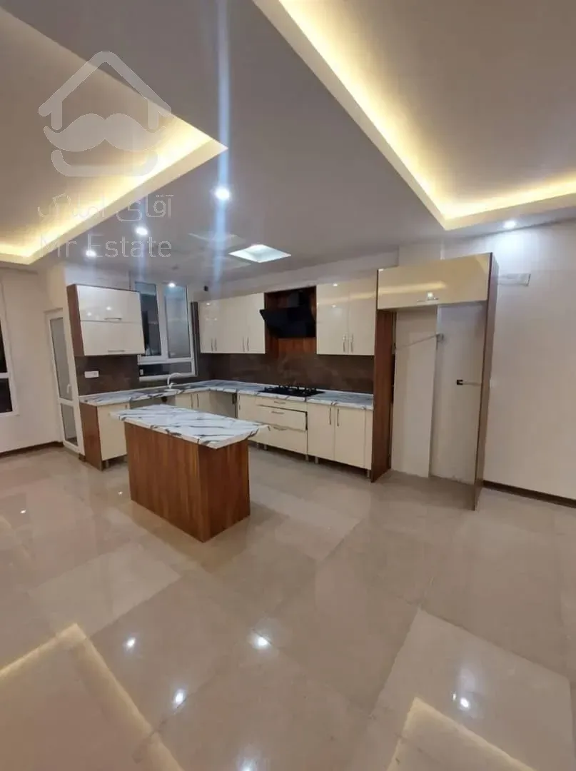 ملک نوساز یکجا با زیر زمین در شهرک راه آهن