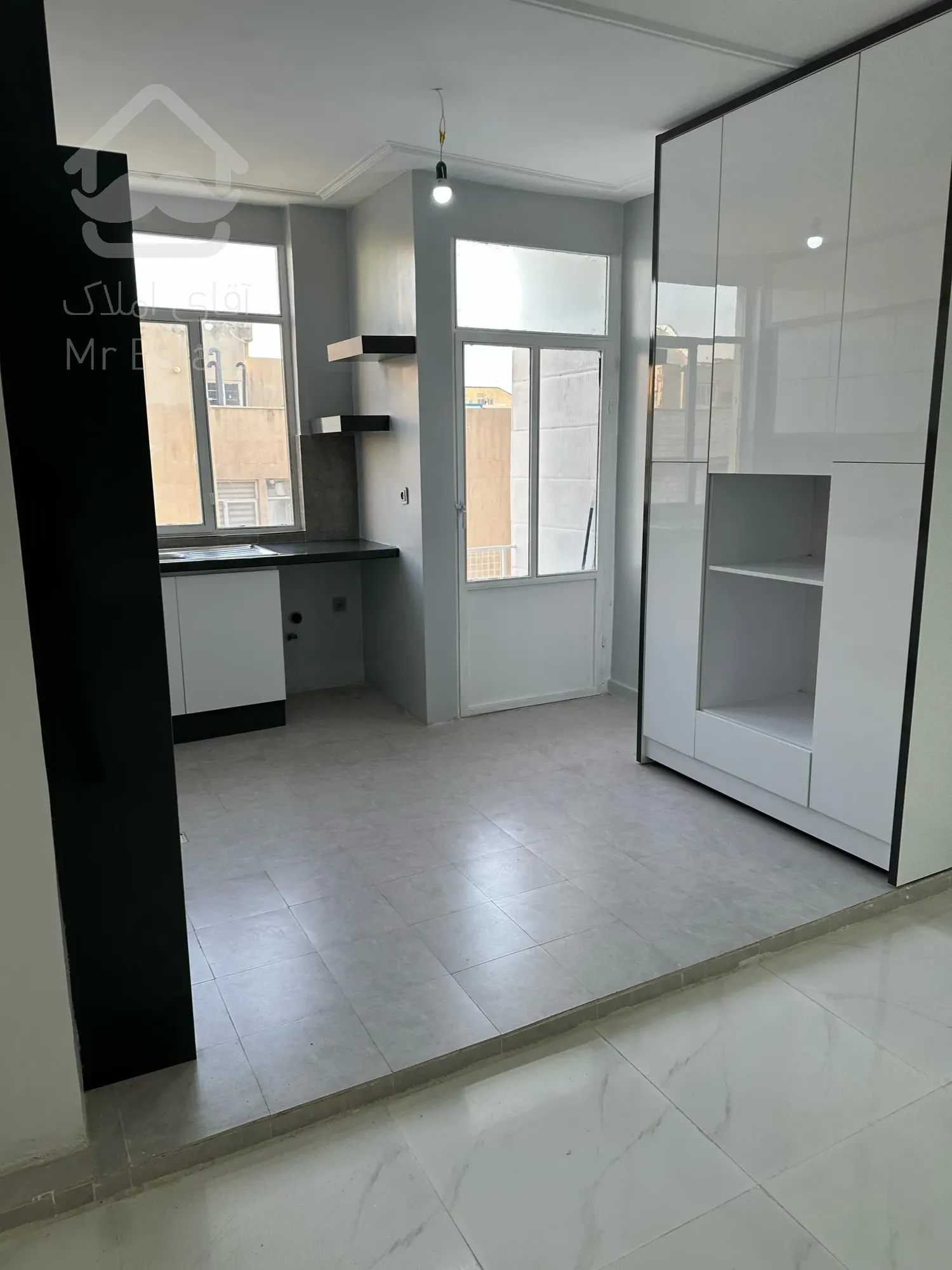 فروش آپارتمان ۷۰ متری با چشم انداز ابدی در سازمان برنامه مرکزی