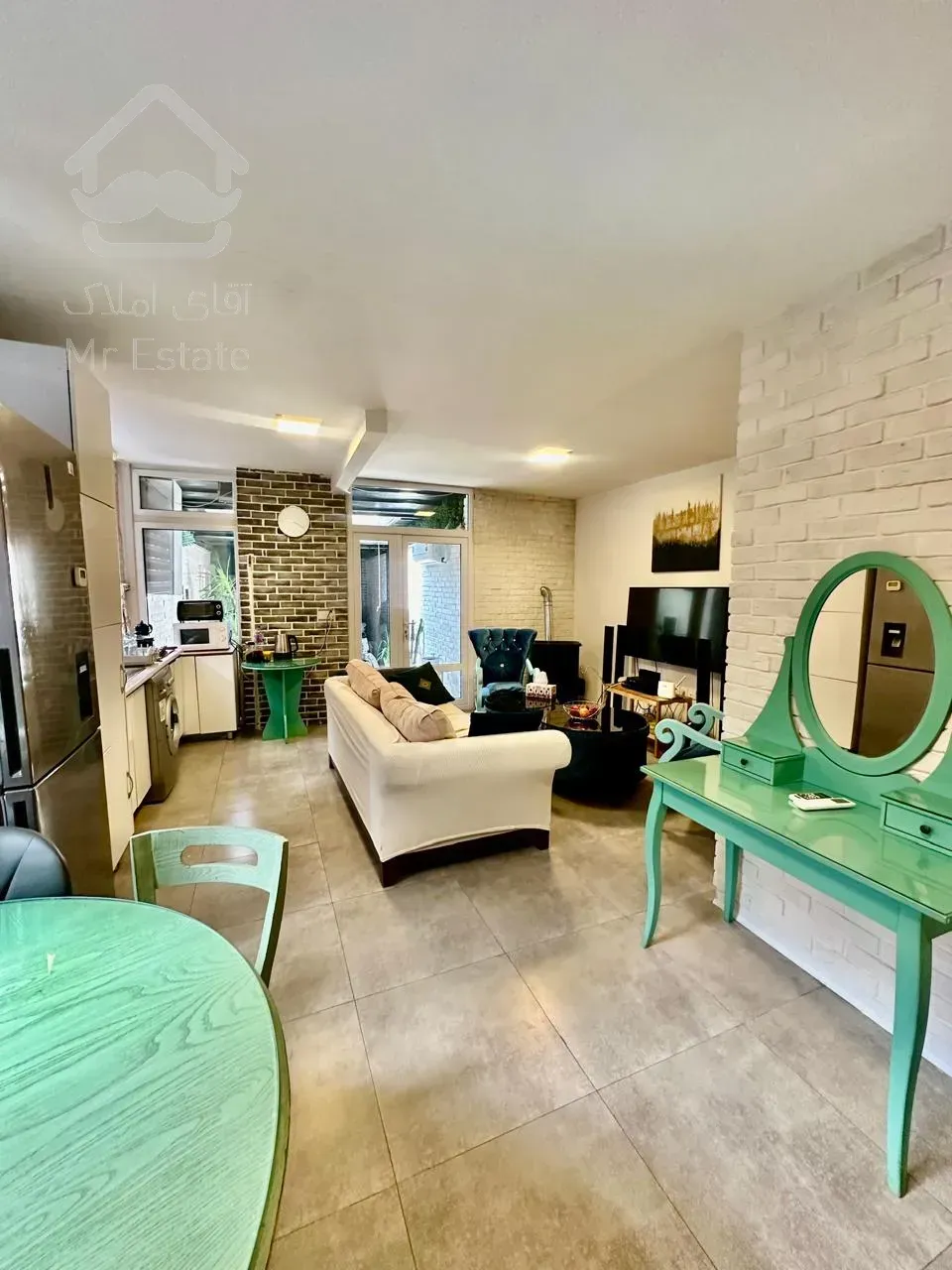 205 متر خوش نقشه و اکازیون در نیاوران