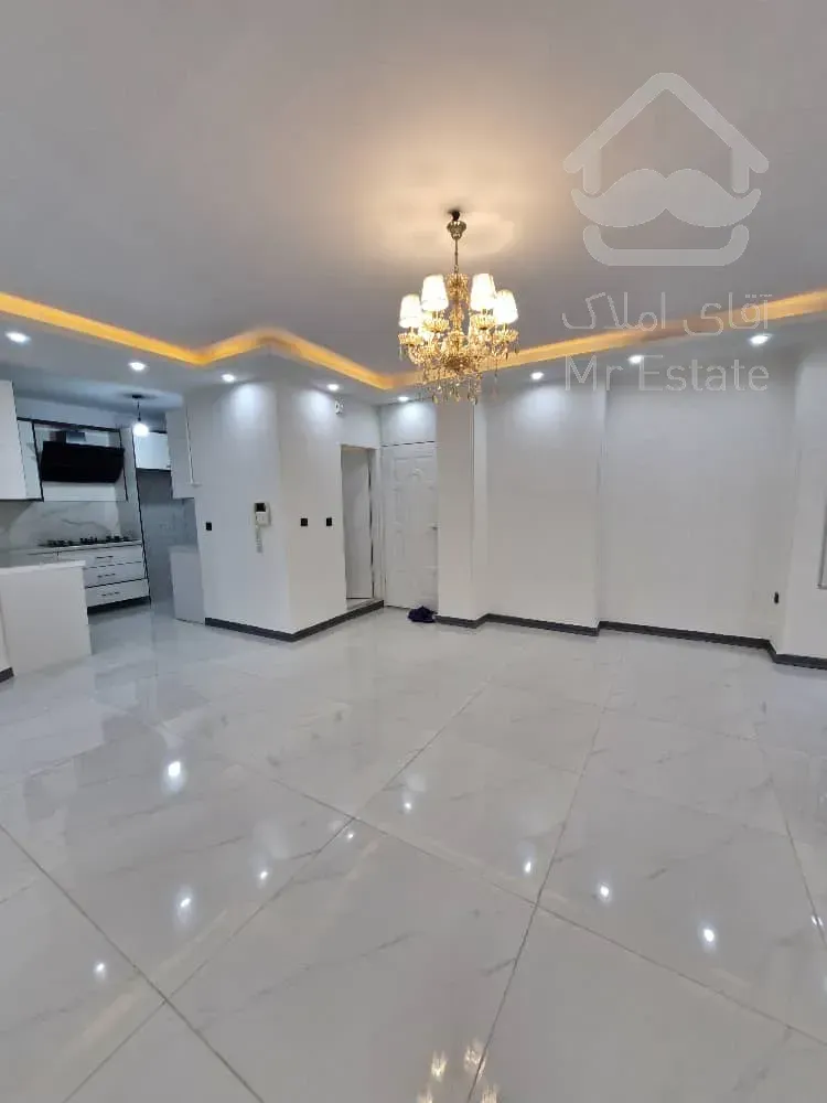 آپارتمان ۶۱ متری کلید نخورده