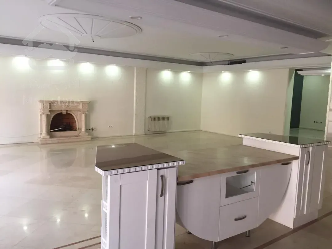 آپارتمان 250 متری در فرمانیه فول مشاعات