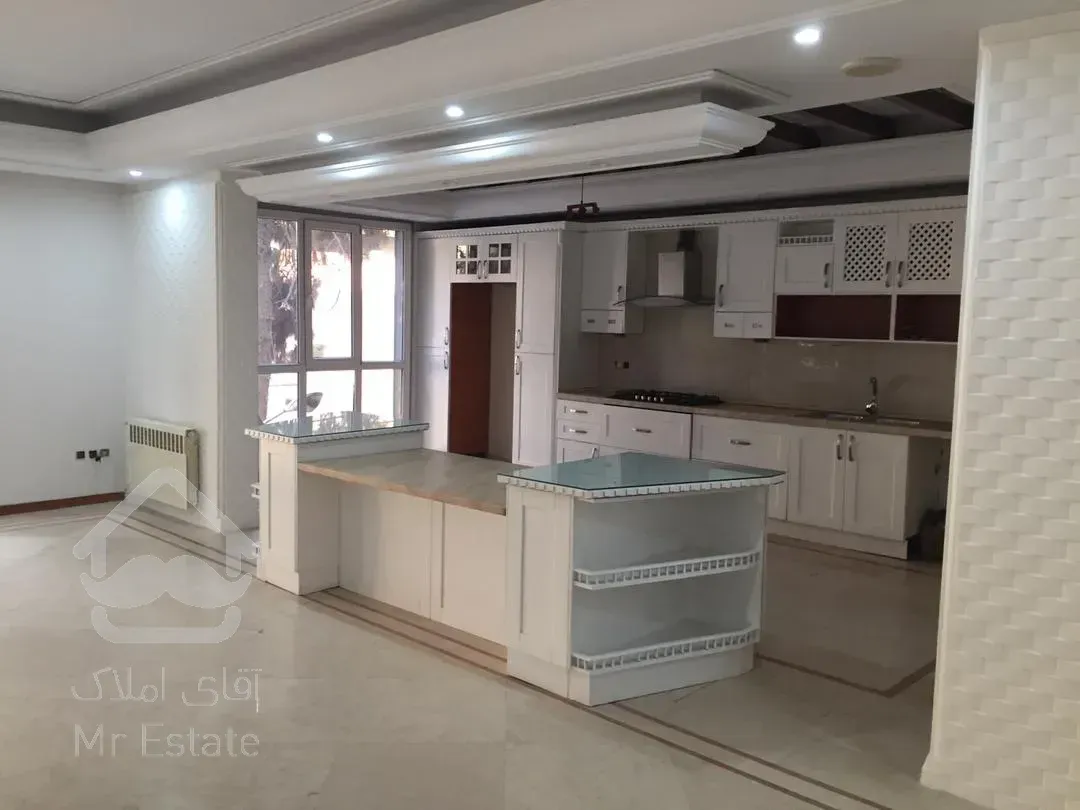 آپارتمان 250 متری در فرمانیه فول مشاعات