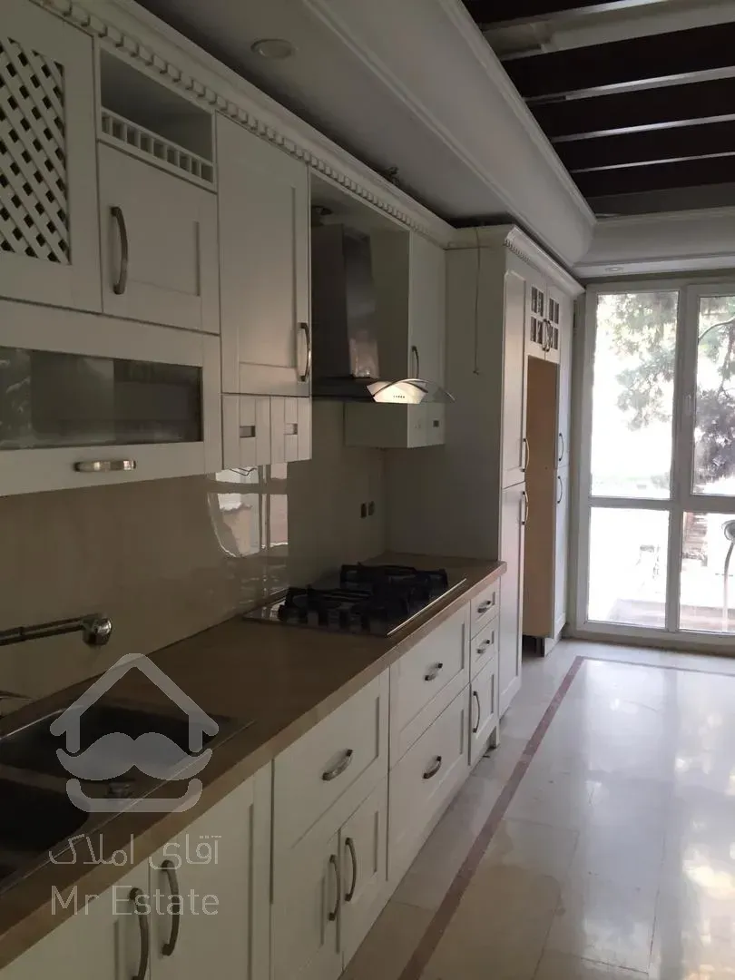 آپارتمان 250 متری در فرمانیه فول مشاعات