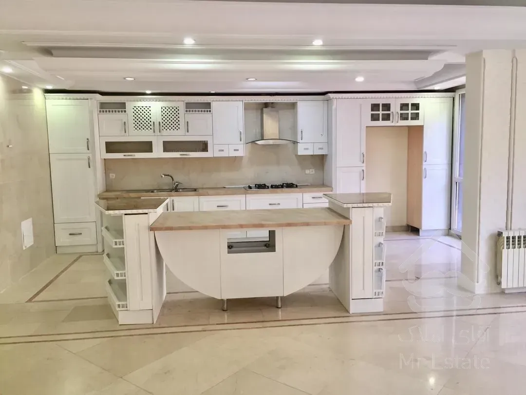 اجاره آپارتمان 200 متری در کامرانیه شمالی