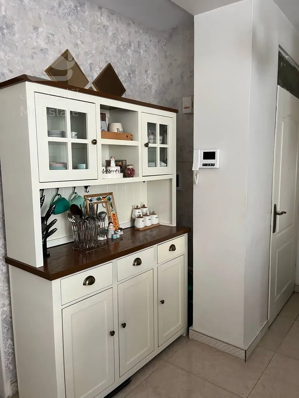 آپارتمان ۷۰ متری خوشنقشه روبه نما