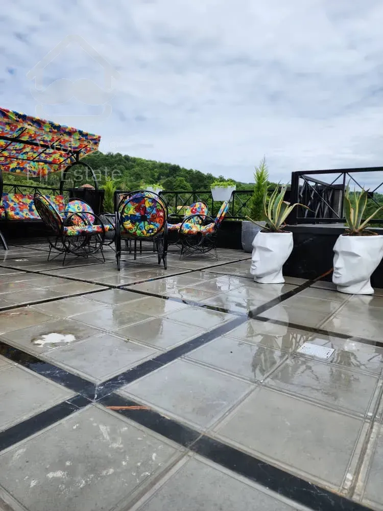 ویلای تریپلکس جنگلی