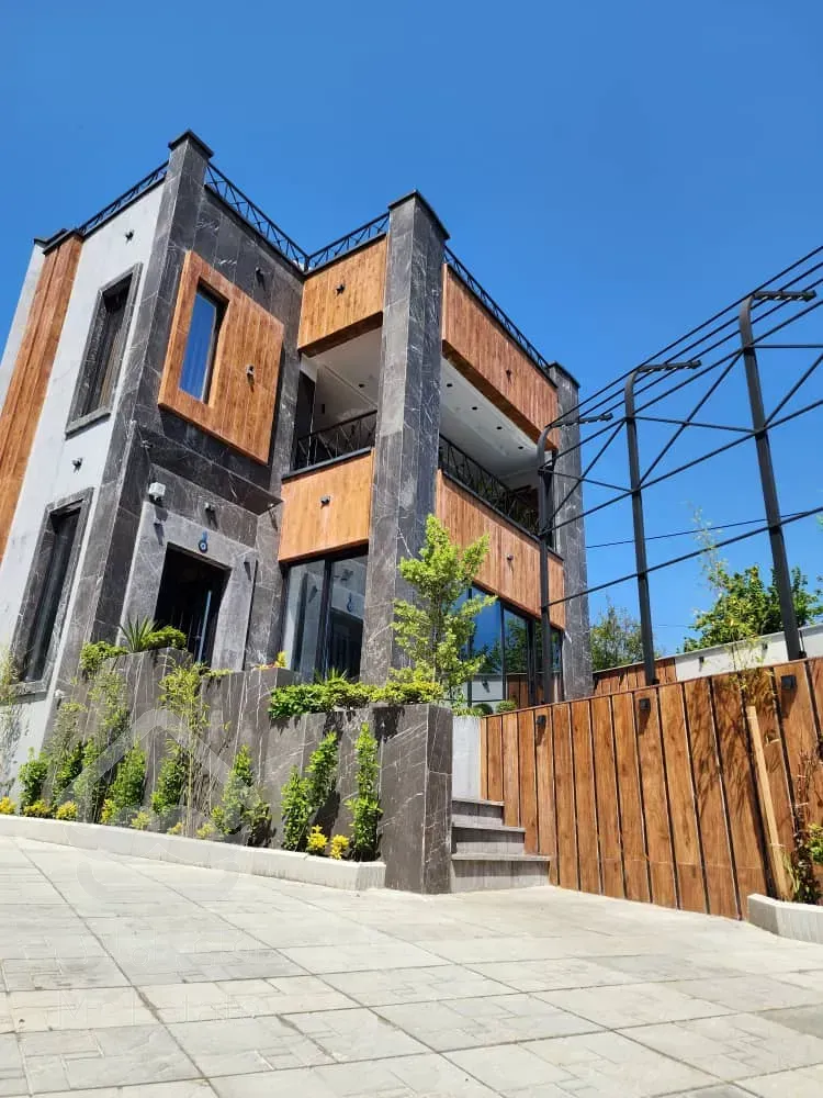 ویلای تریپلکس جنگلی