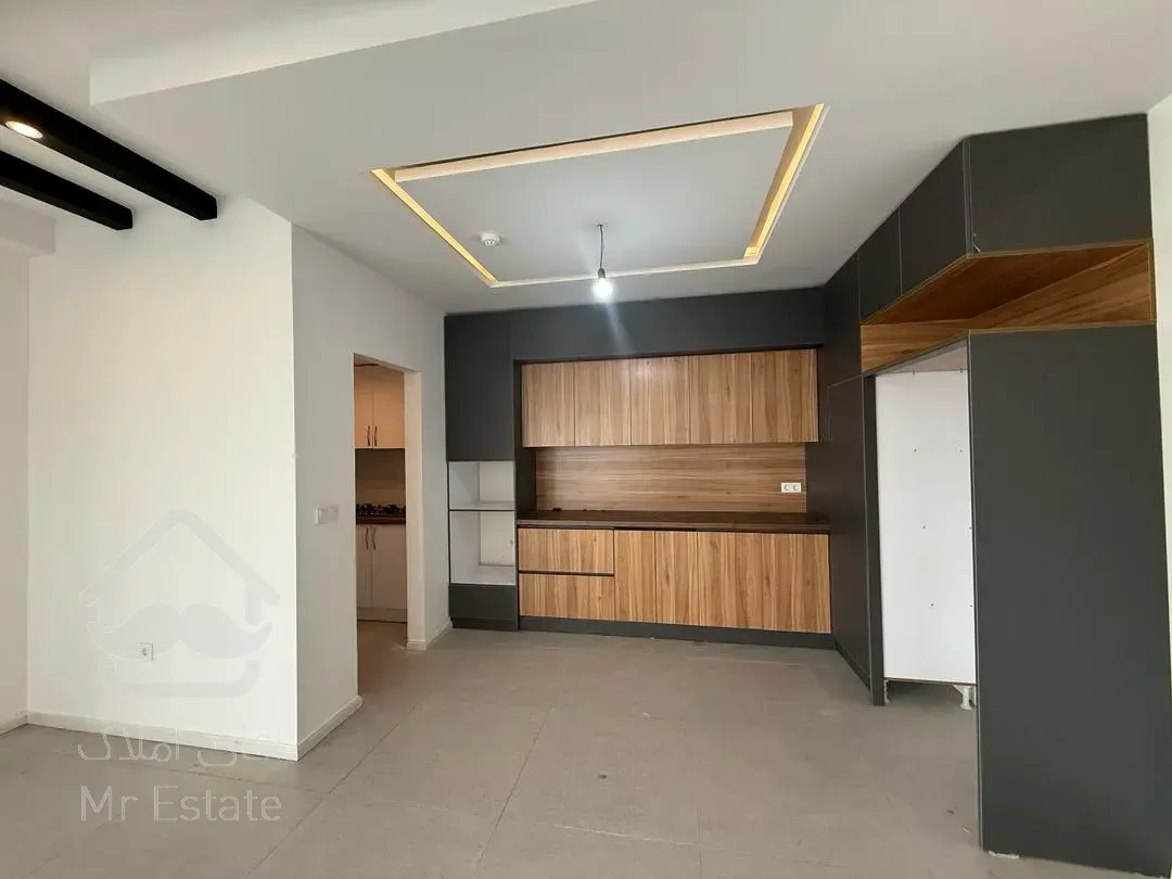 فروش آپارتمان۱۴۰ متری براصلی پاسداران