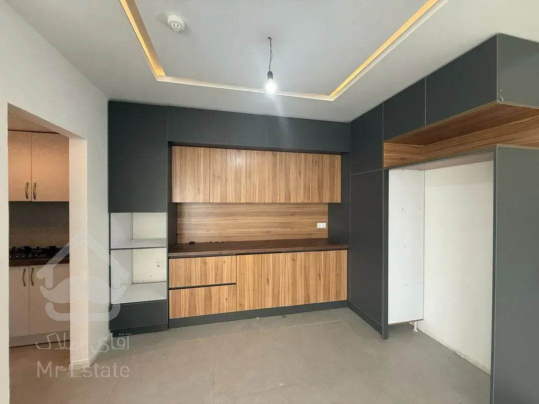 فروش آپارتمان۱۴۰ متری براصلی پاسداران