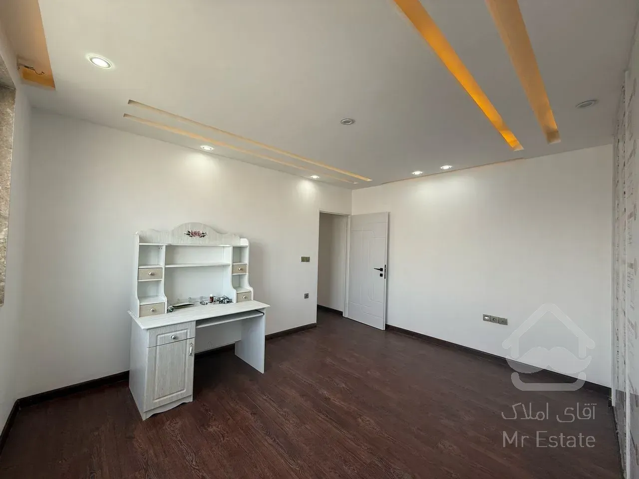 فروش آپارتمان ۱۴۱ متری در خیابان تهران