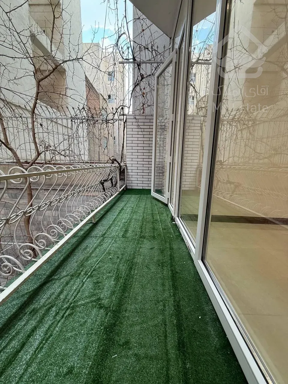 تنها آپارتمان فروشی ریز متراژ 2 خواب در گلزار رامین شمالی