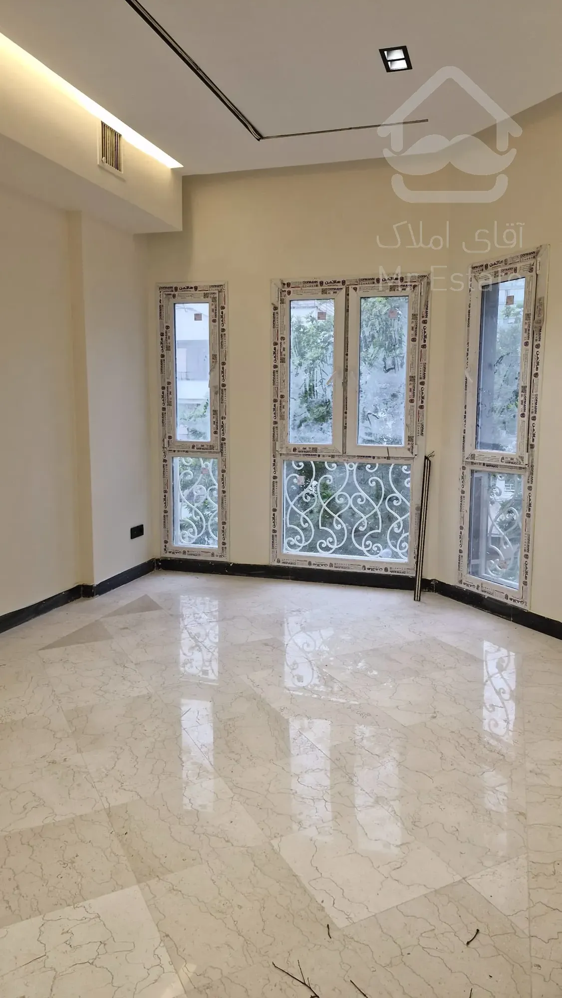 ۲۵۰ متر فول مشاعات در سنبل