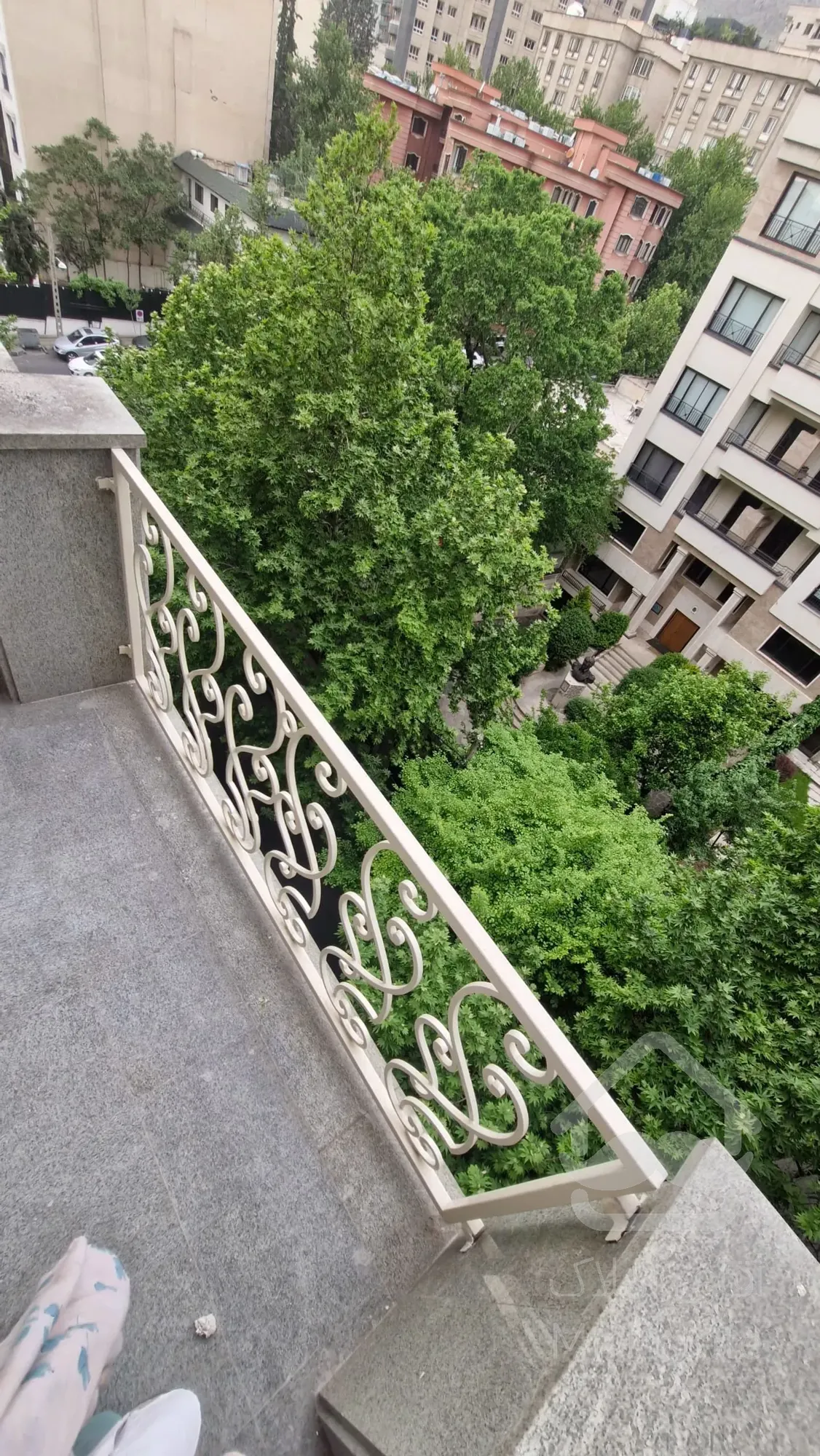 آپارتمان 250 متری در فرمانیه فول مشاعات