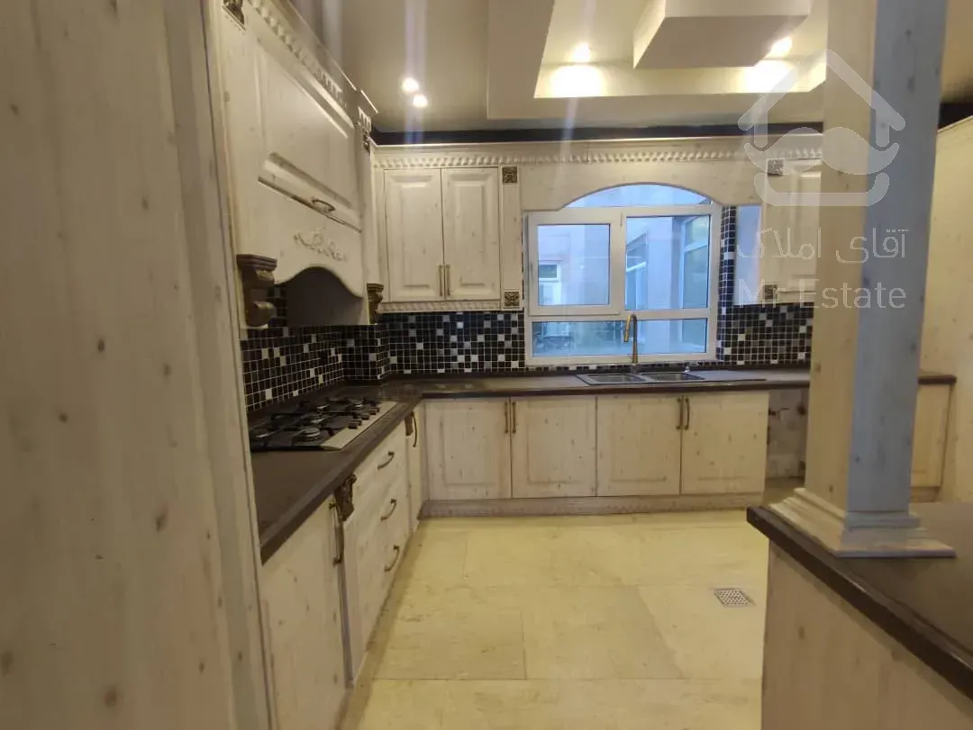 فروش واحد ۱۷۰متری ۳ خوابه ۲خیاط خلوت گلسنگ