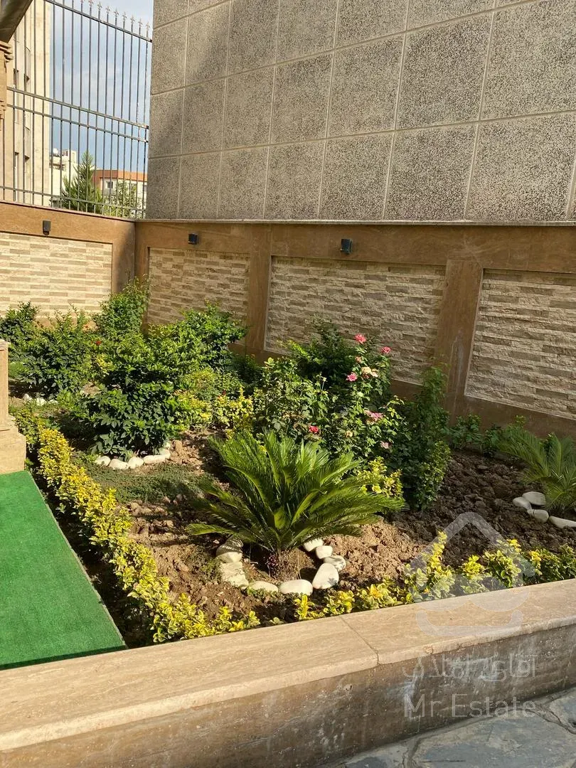 فروش کلنگی دو کله خاص ۷۰۰متری با ۶۰۰متر بنا نیاوران