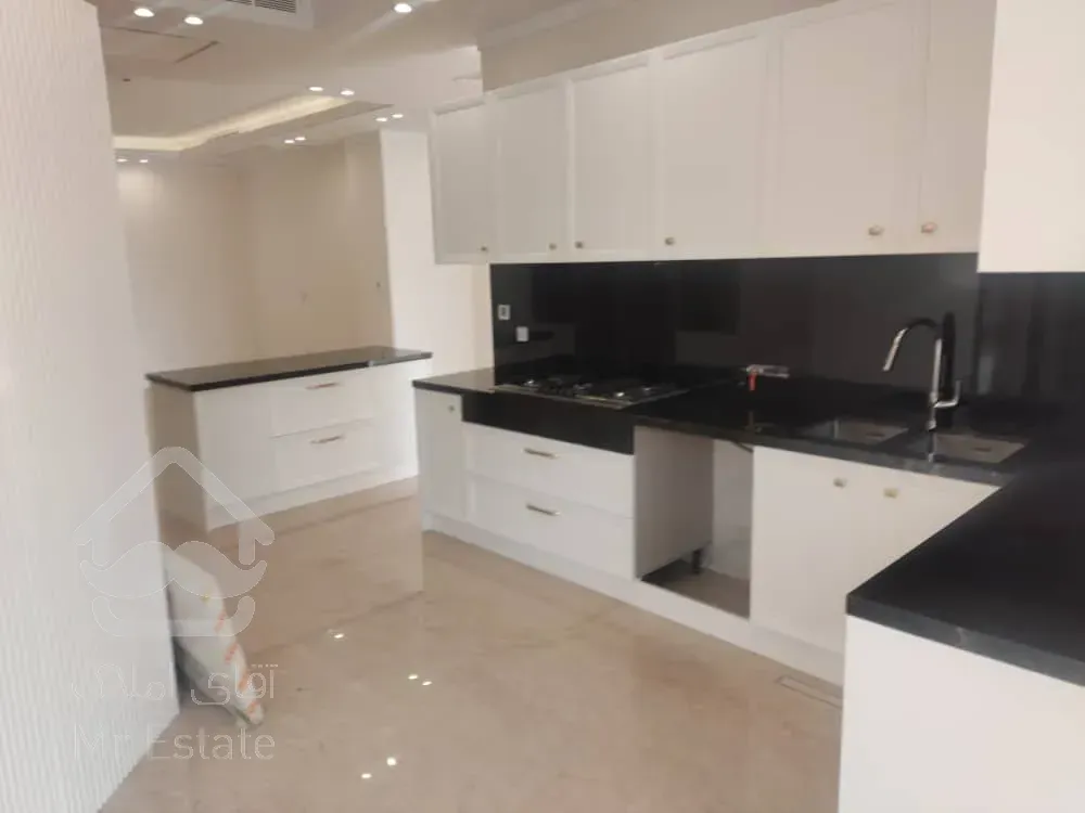 خرید آپارتمان ۲۵۰ متری با ویو کل شهر