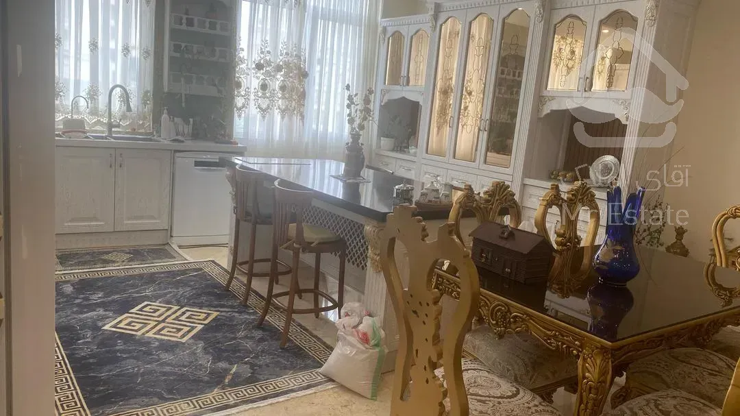 کلنگی 300متری با استخر مشاعات آبی