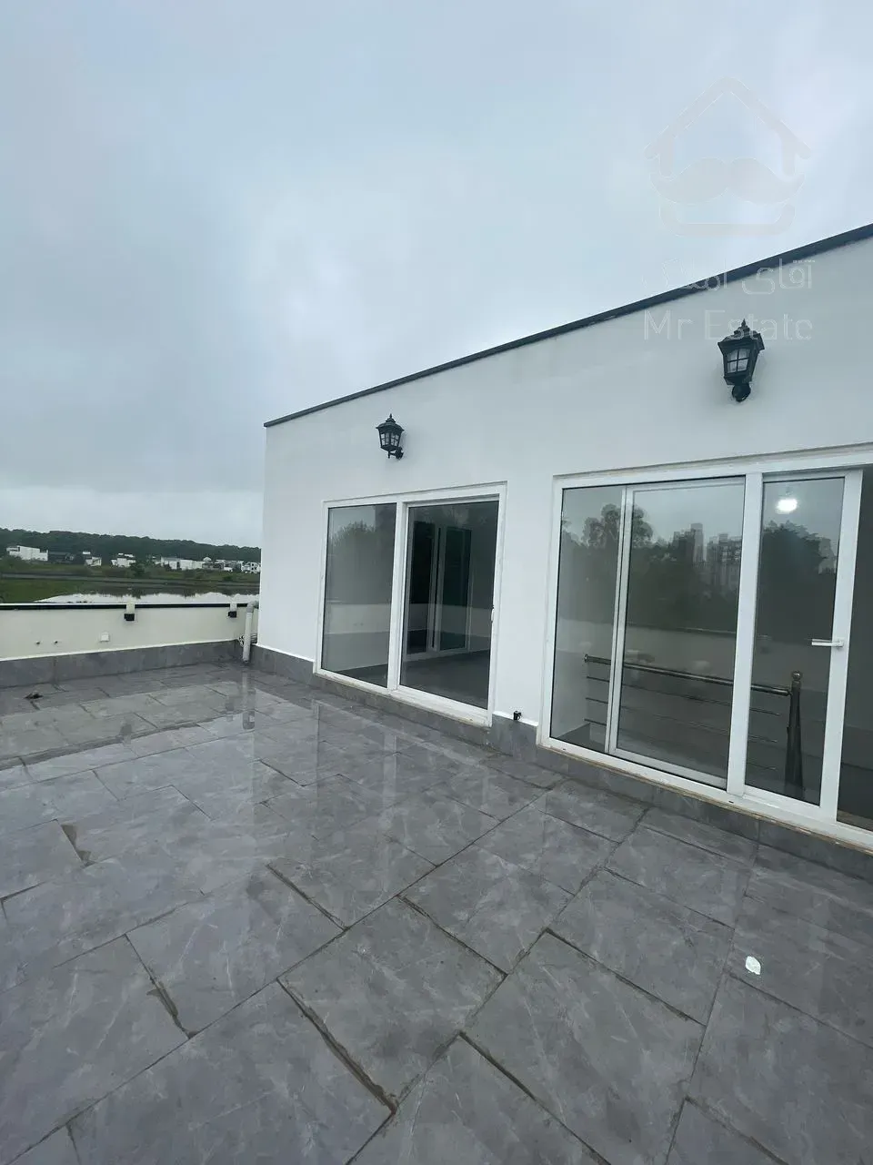 ویلای مدرن دوبلکس