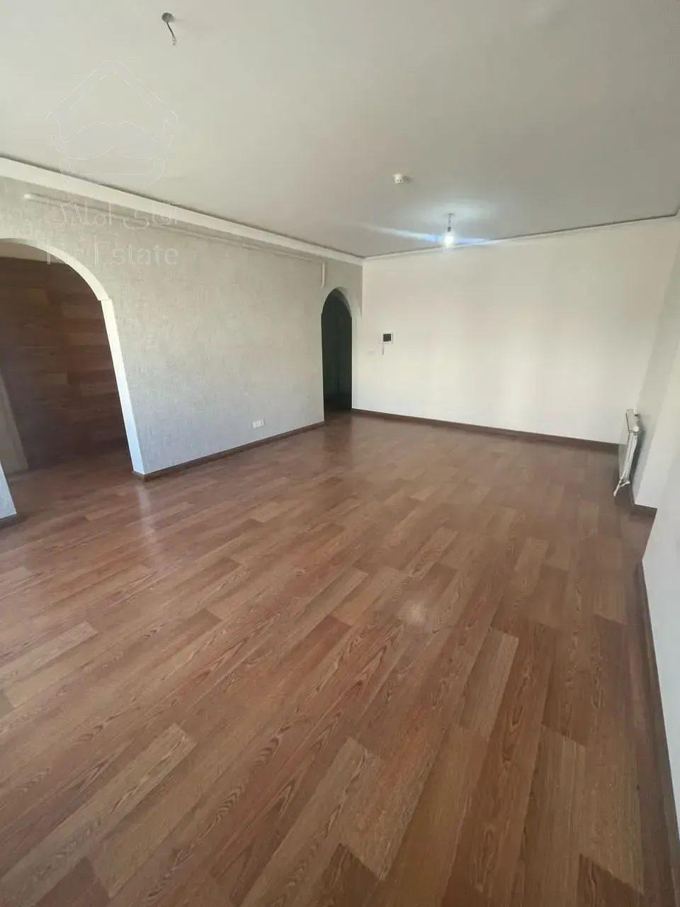 فاز 5 جنوبی ، 85 متر ، دو خواب ، آپارتمان