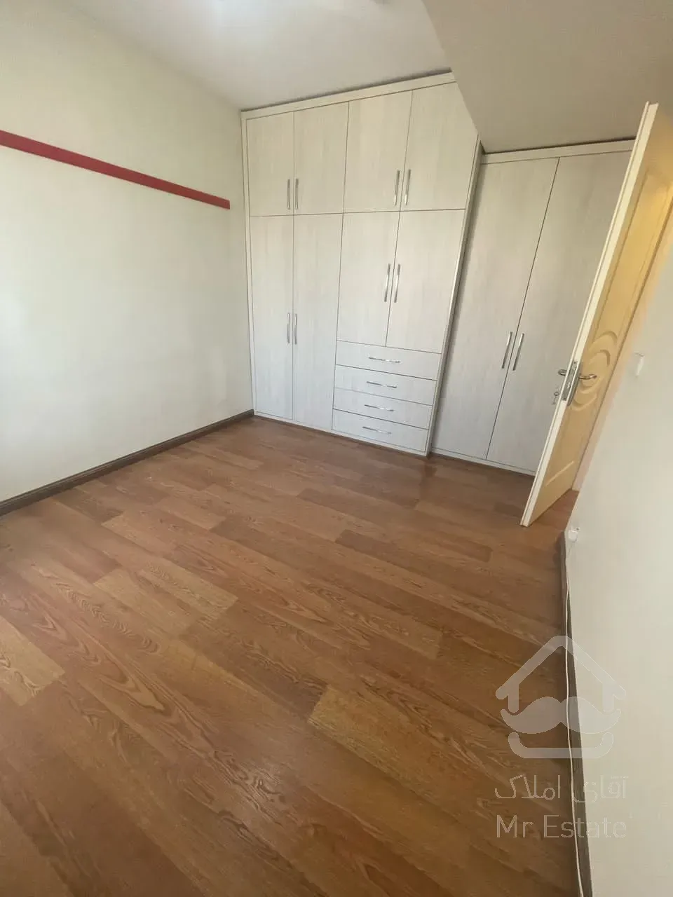 فاز 5 جنوبی ، 85 متر ، دو خواب ، آپارتمان