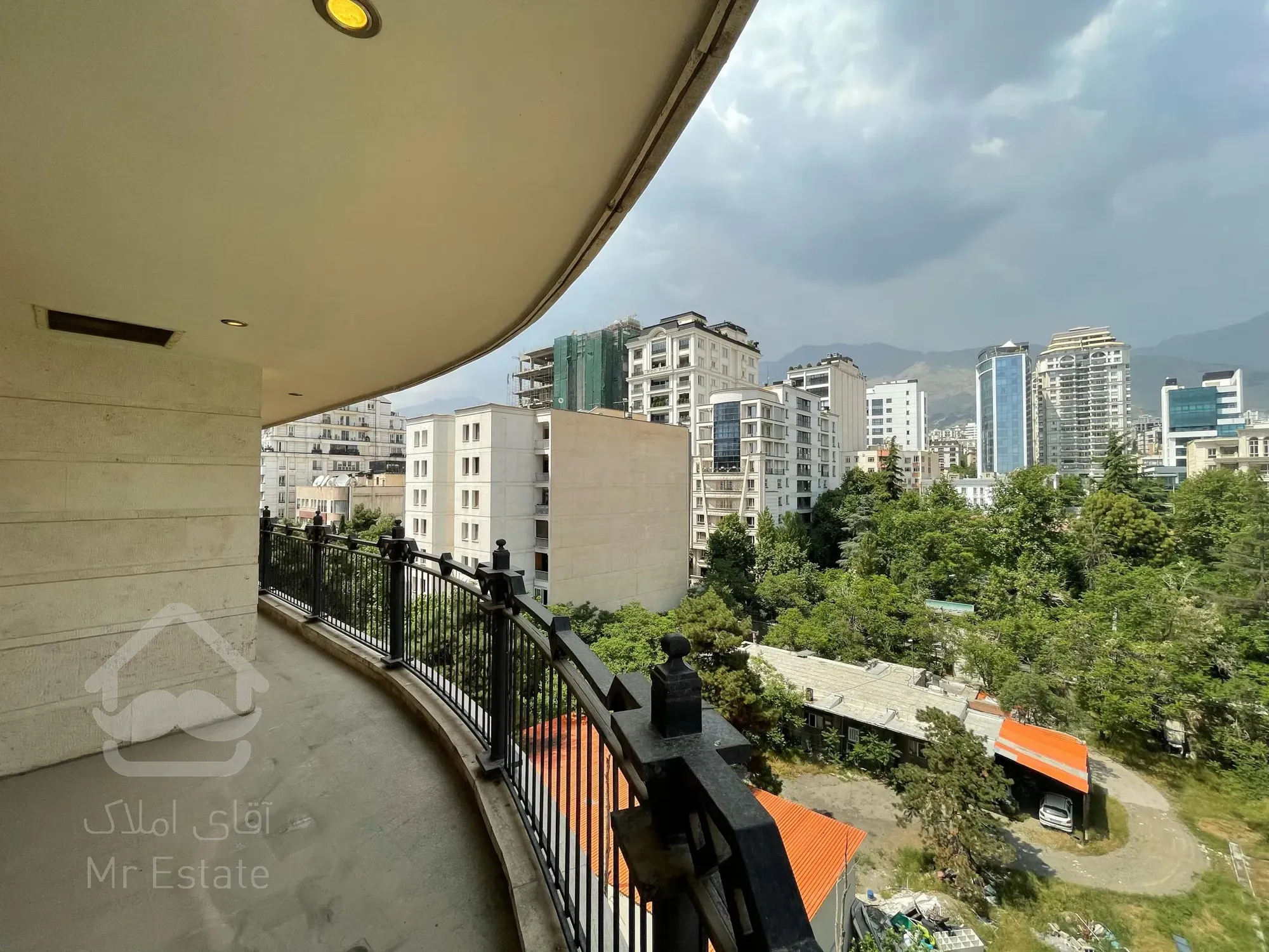 فروش ۲۸۰متر ۴خواب اکازیون برج سنبل