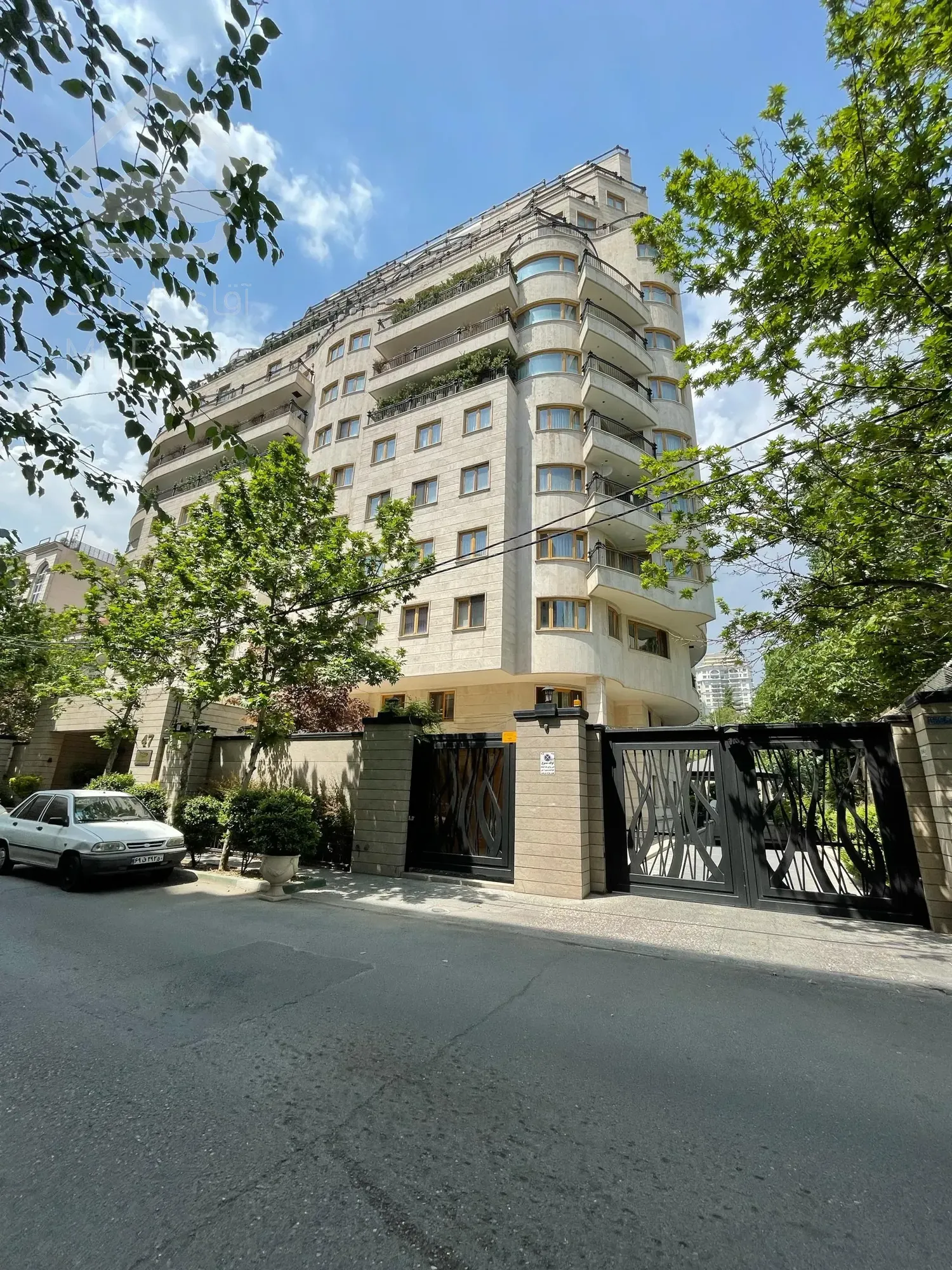 فروش ۲۸۰متر ۴خواب اکازیون برج سنبل