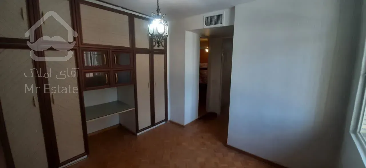 آپارتمان 80متری سالن پرده خور