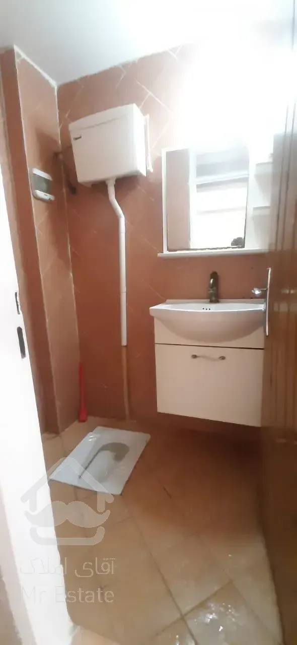 80 متری لوکیشن عالی