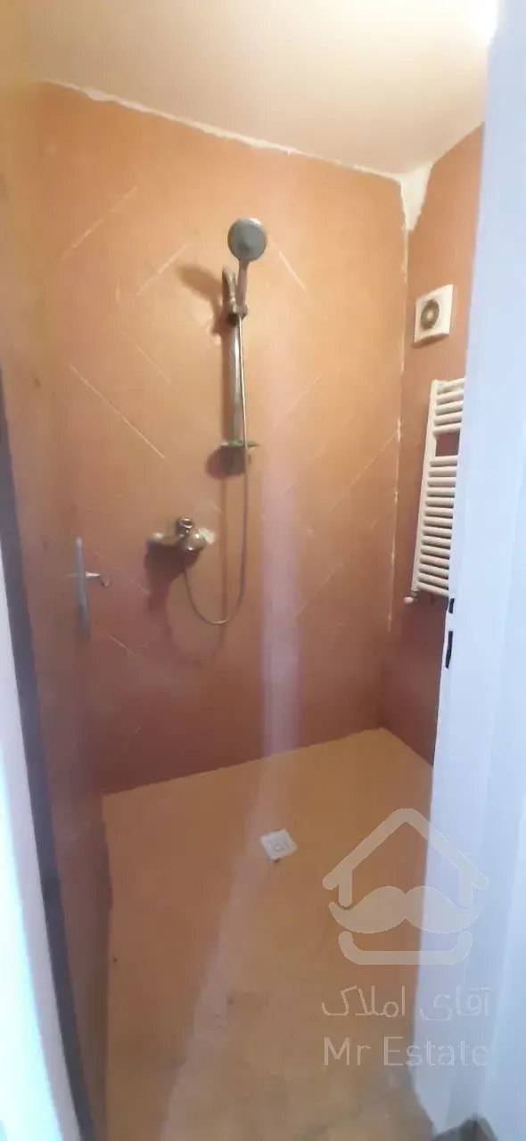 آپارتمان 80متری سالن پرده خور