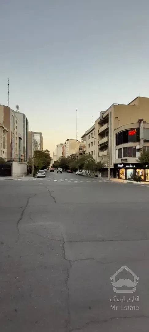 اجاره اداری ونک ۱۴۹۸متر دربست